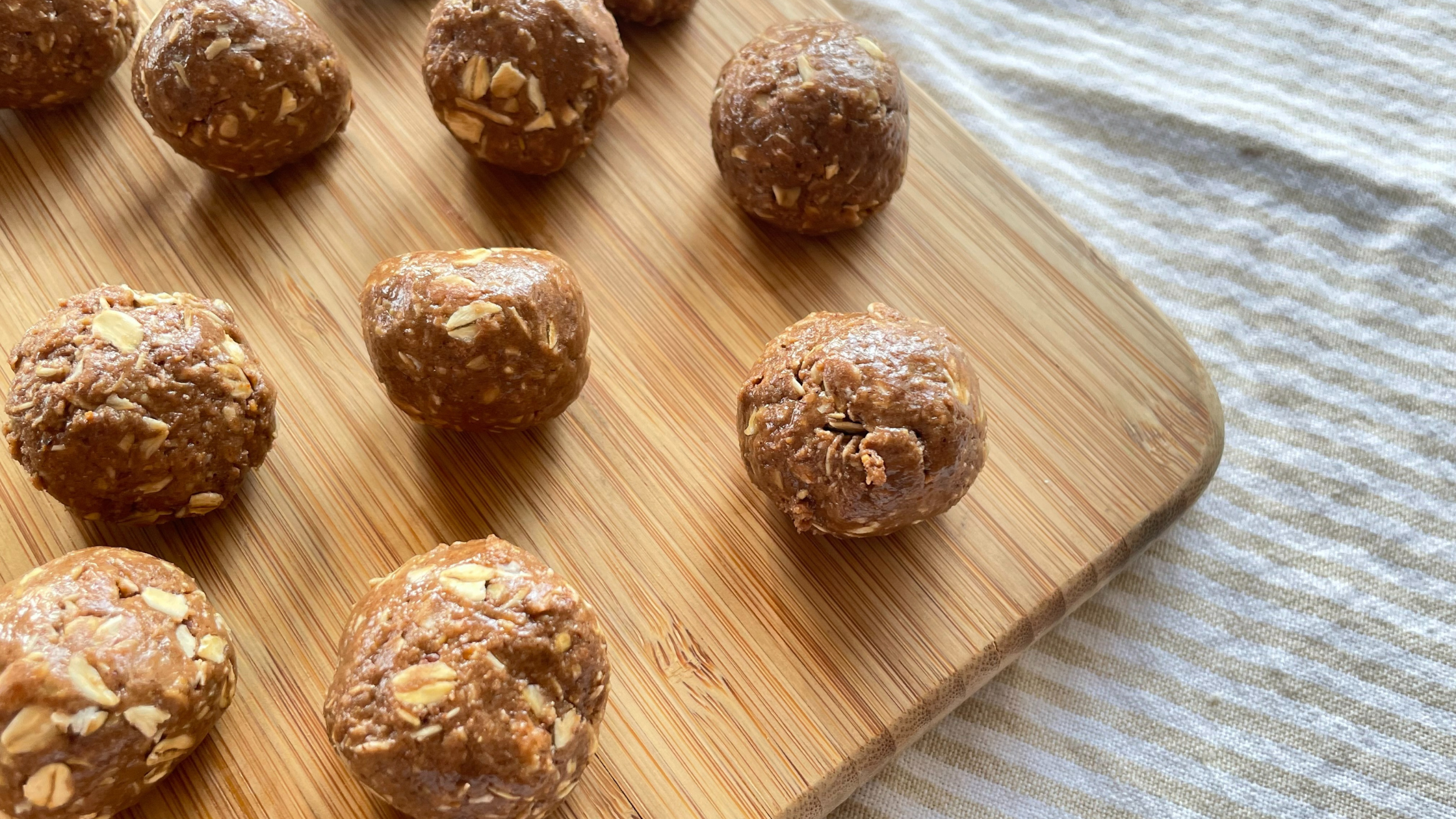 chocolate peanut butter protein balls