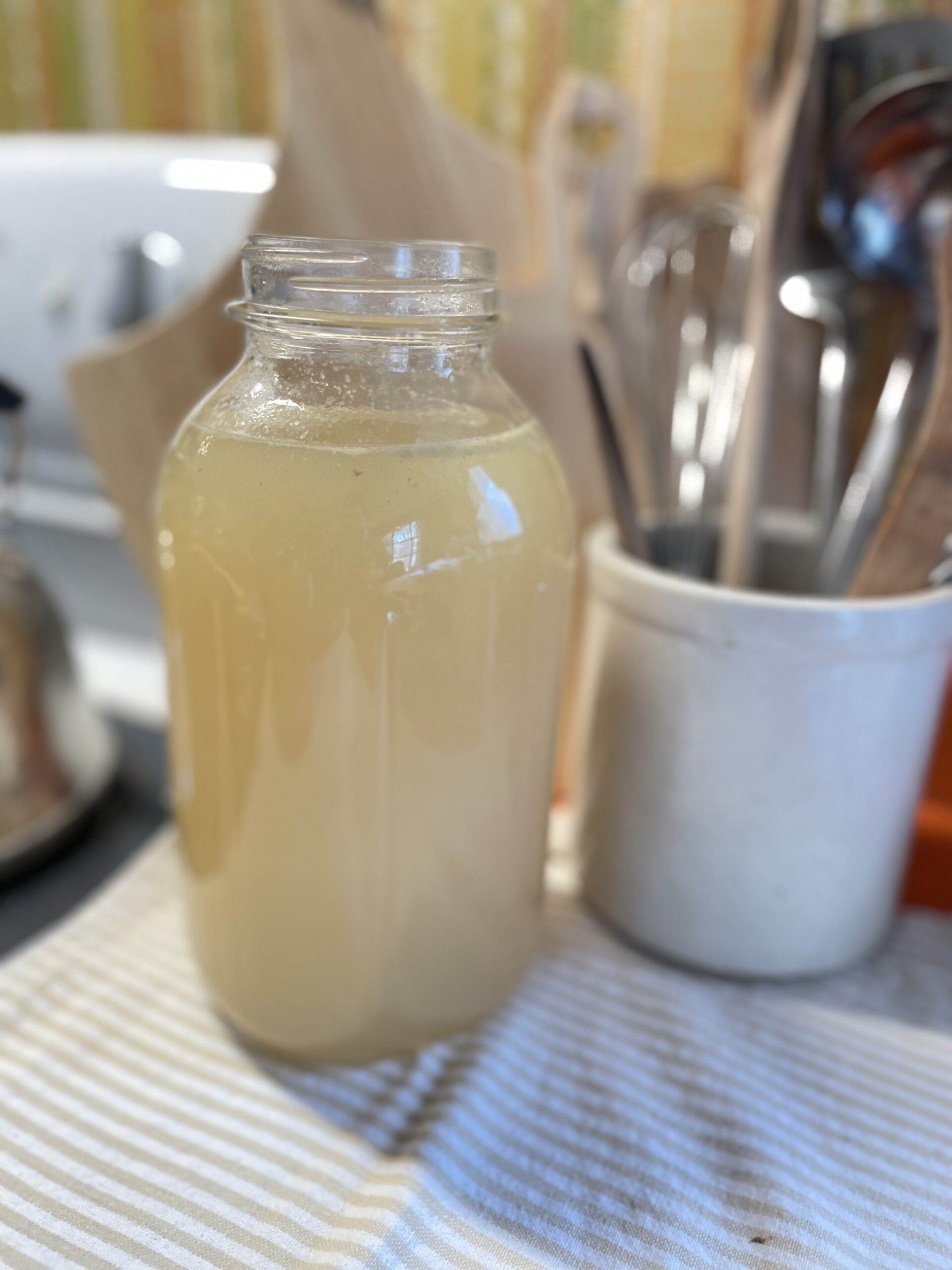 homemade chicken broth made from scratch